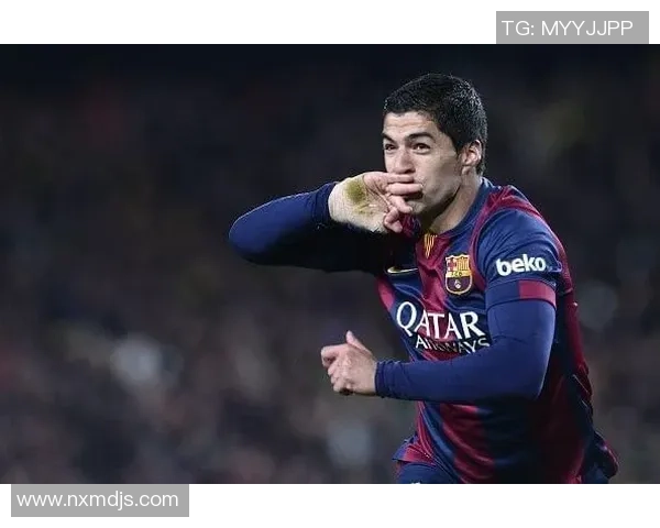 足球球星门的一天恶搞大揭秘：从训练场到厨房的奇遇记